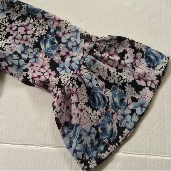 KARL LAGERFELD FLORAL TIE NECKLINE BLOUSE LARGE NWOT - Picture 5 of 8
